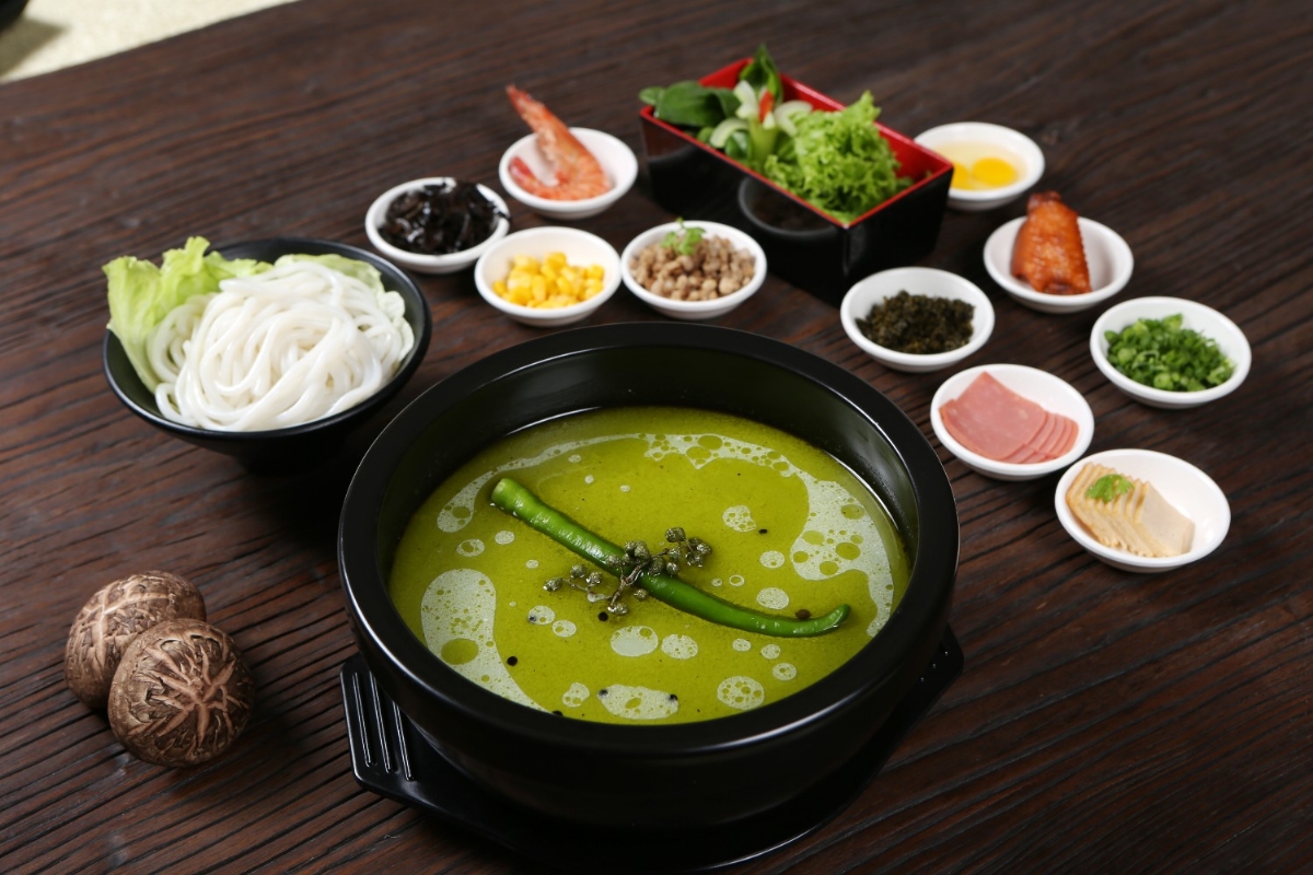 狀元米線，眾多加盟商家的誠(chéng)摯選擇，餐飲創(chuàng)業(yè)好項(xiàng)目，全國(guó)合作熱線：400-967-2208