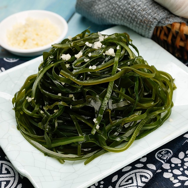 狀元米線(xiàn)深知決定一家米線(xiàn)店生意好壞，全靠產(chǎn)品口味，18年專(zhuān)業(yè)米線(xiàn)品類(lèi)，真材實(shí)料，才夠好吃！歡迎各界有志之士加入合作。全國合作熱線(xiàn)：400-967-2208